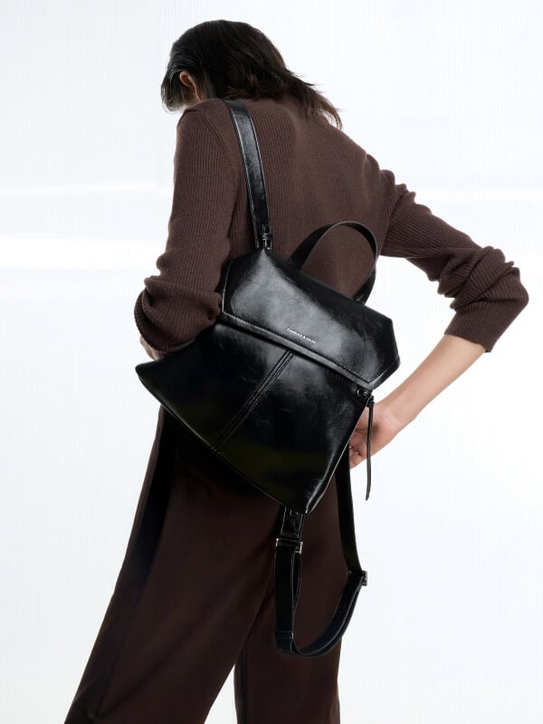 Women’s Noanne backpack in noir – CHARLES & KEITH