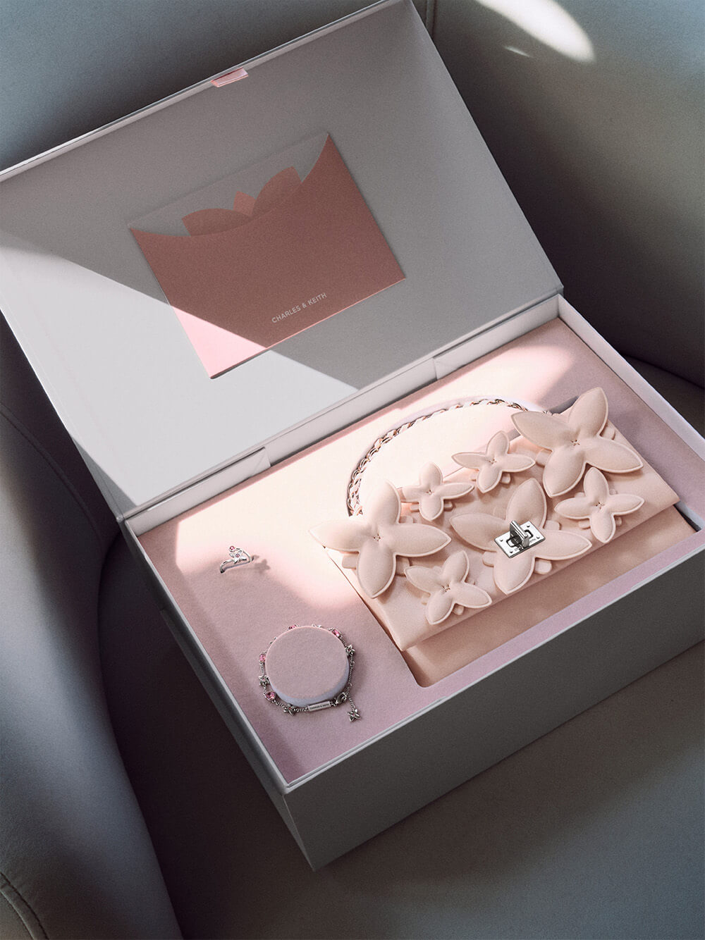 Women’s flower chain shoulder bag with jewellery set in a special pink gift box - CHARLES & KEITH