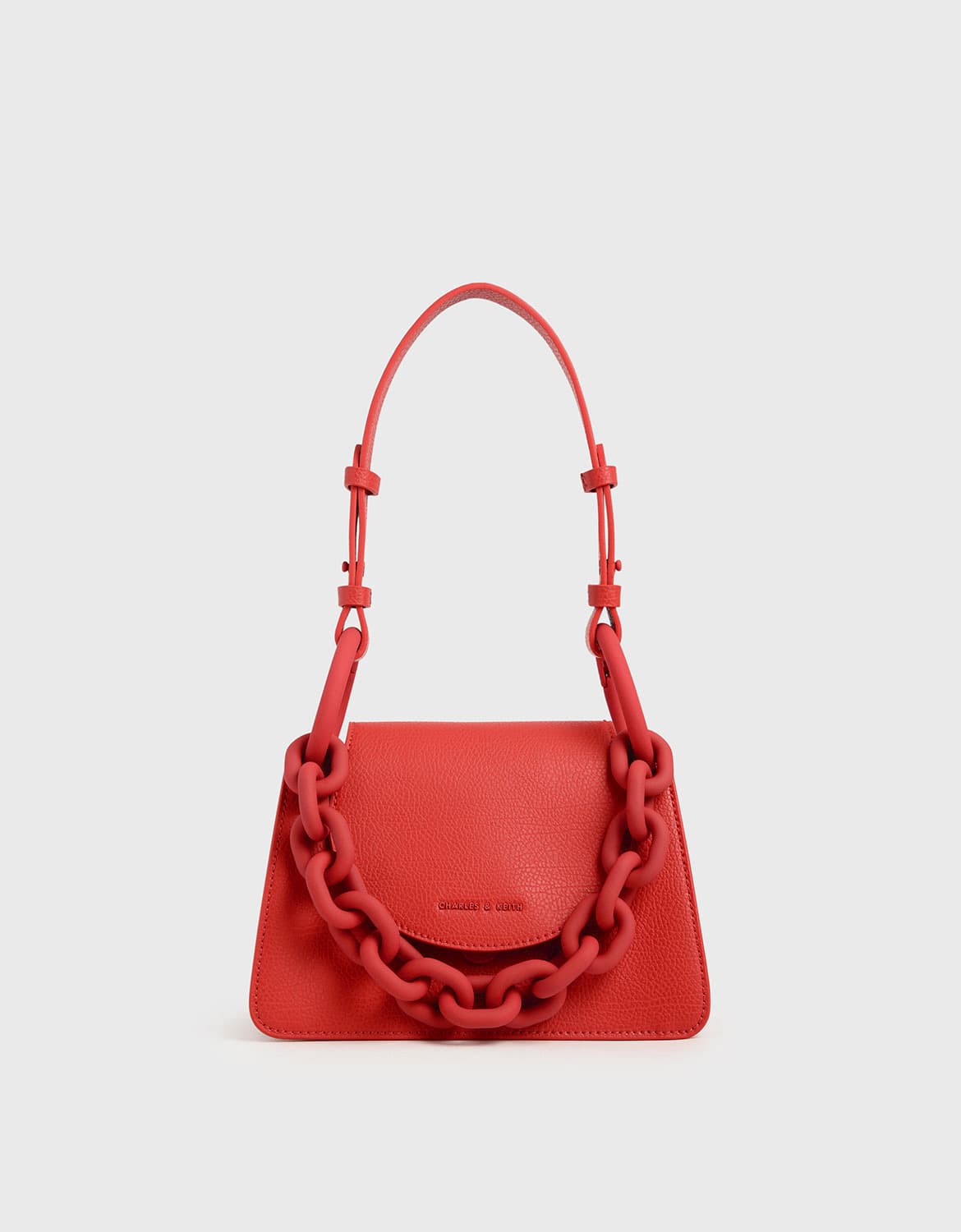 chunky chain link small shoulder bag in red – CHARLES & KEITH
