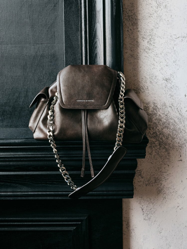 Women’s Noane side-pocket bucket bag - CHARLES & KEITH