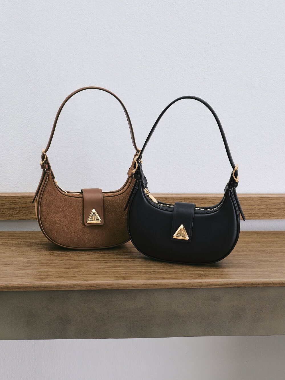 Women’s Trice metallic-accent belted shoulder bag - CHARLES & KEITH