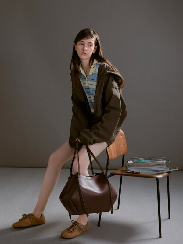 Women’s XL Calla tote bag in espresso brown - CHARLES & KEITH