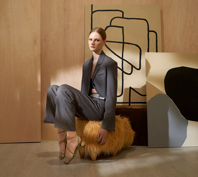 Women’s leather sculptural heel sandals in sage green – CHARLES & KEITH