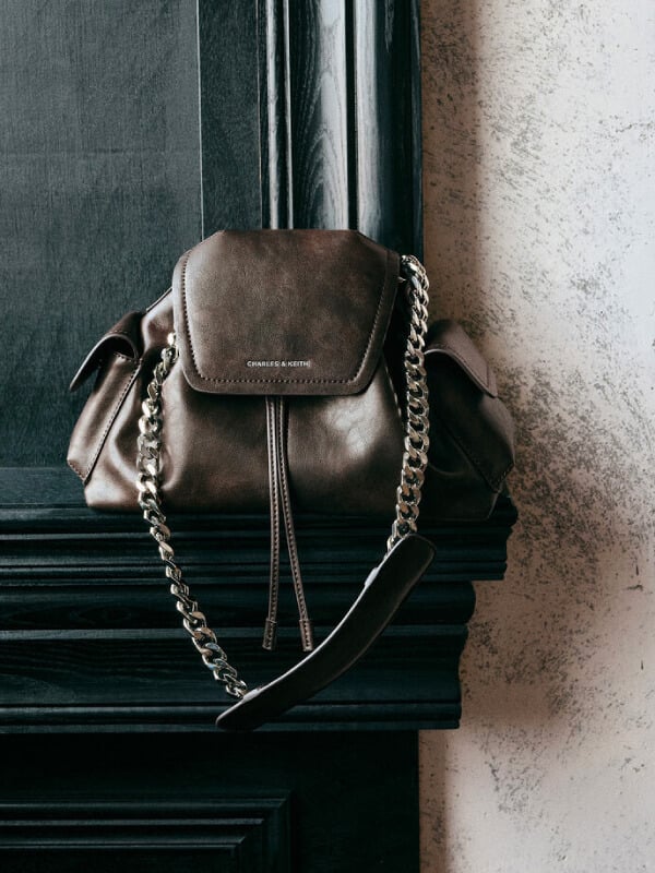 Women’s Noane side-pocket two-way bucket bag - CHARLES & KEITH