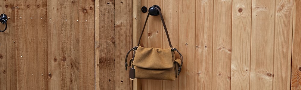 CHARLES & KEITH