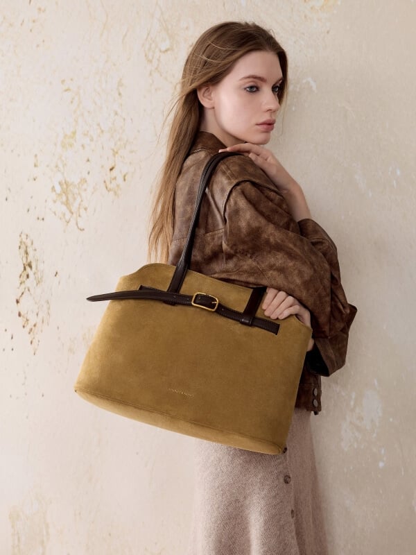 Women’s Victoria recycled suede belted trapeze tote bag in sahara sand - CHARLES & KEITH TH