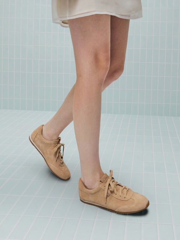 Beige Jace Suede Sneakers – CHARLES & KEITH