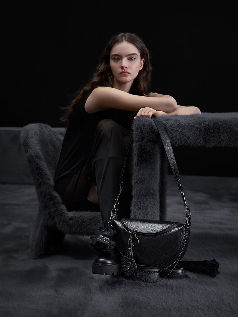 BLVCK PARIS × CHARLES & KEITH テディーベアチャーム テディーベア チャーム - ブラック | CHARLES & KEITH