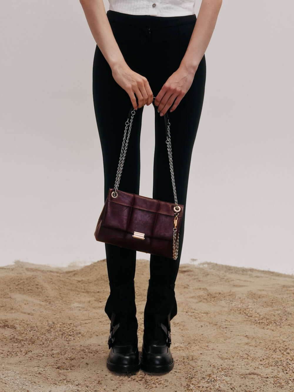 Women’s Delfina quilted chain-strap shoulder bag - CHARLES & KEITH