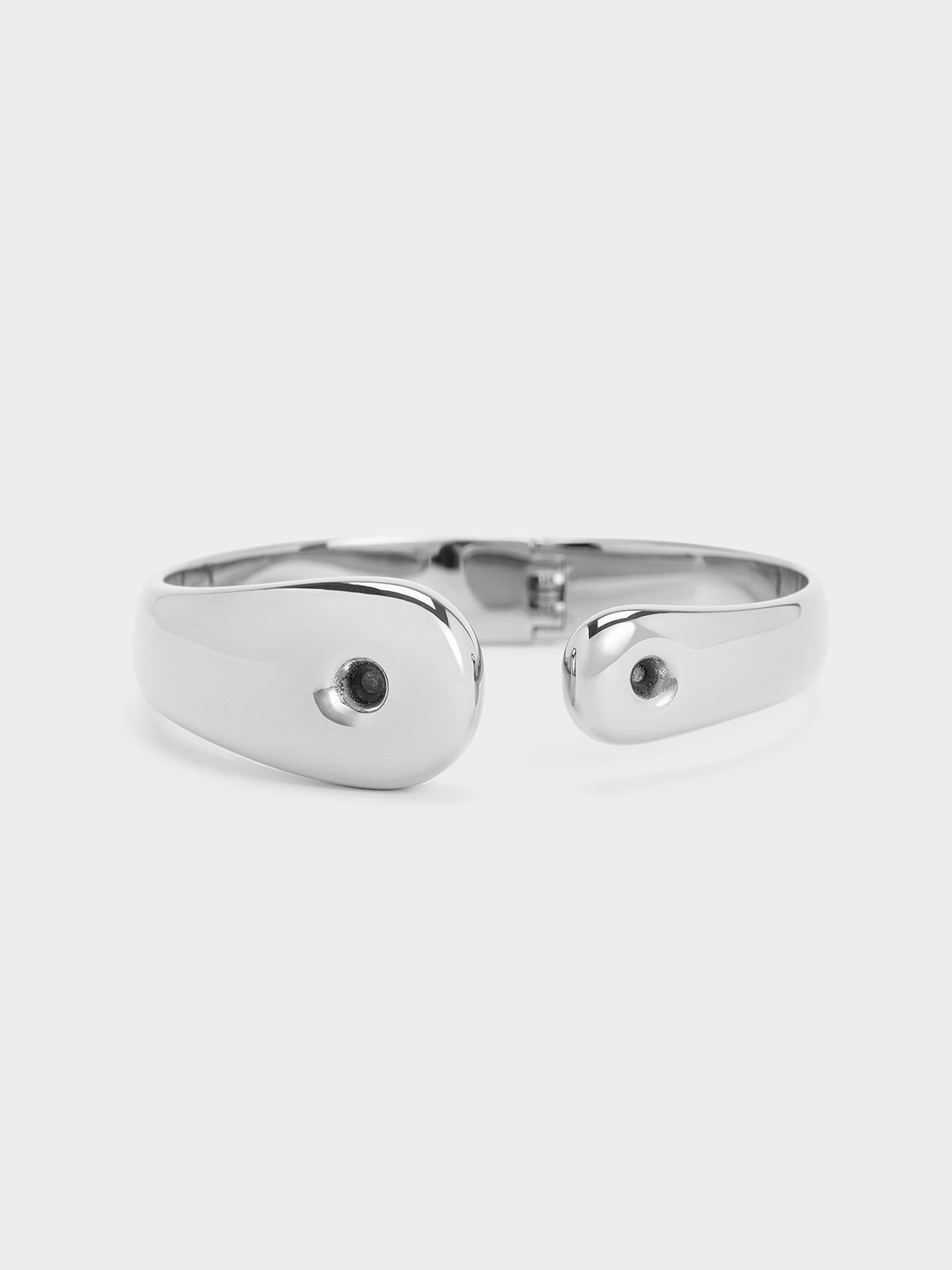 アクセサリー CTHY HERITAGE BANGLE RHODIUM SILVER Sterling Silver Bangle (With White Rhodium Plated ), Silver